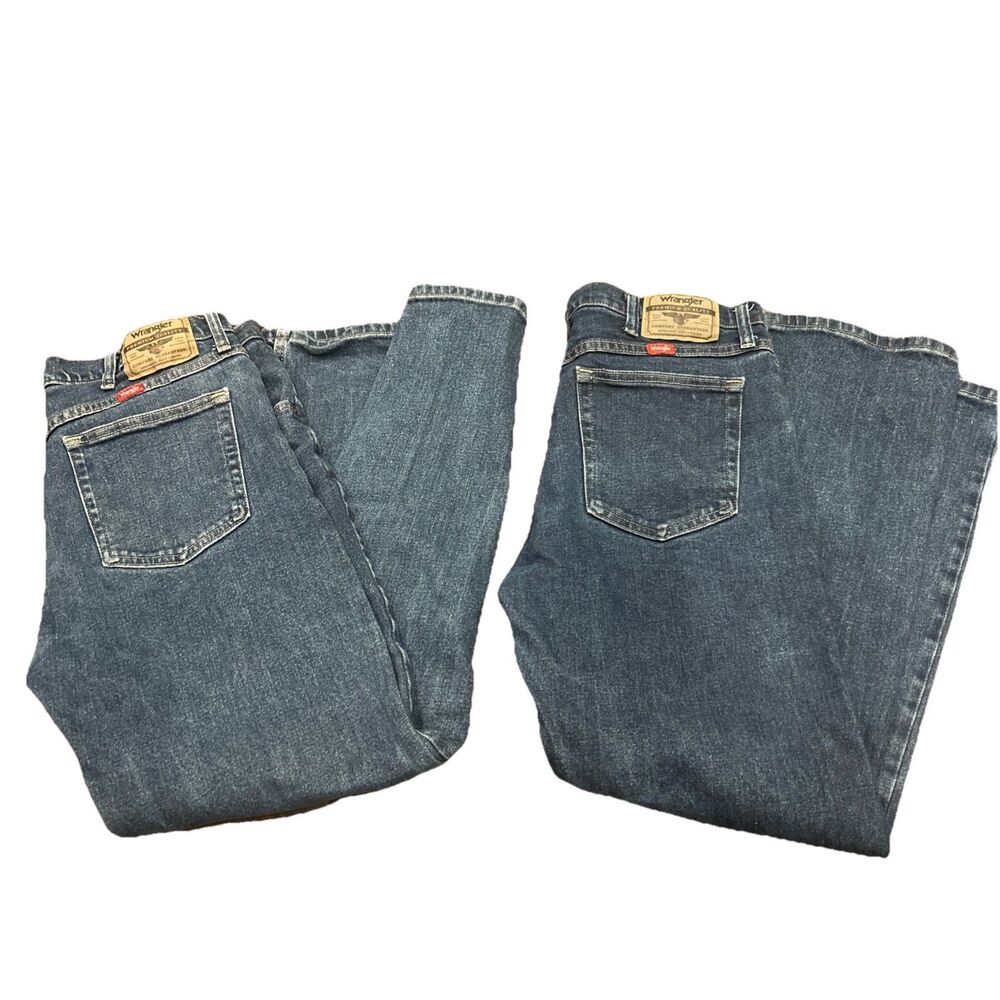 Wrangler Jeans Mens Tag 34x30 Actual 36x28 Blue Denim Straight Leg Casual Two